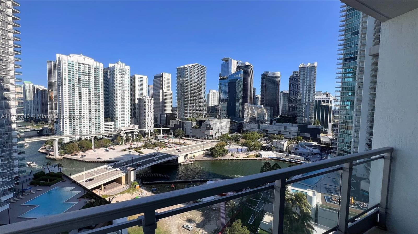IVY at Riverfront Unit 2204 condo pending at 90 SW 3rd St # 2204, Miami FL 33130