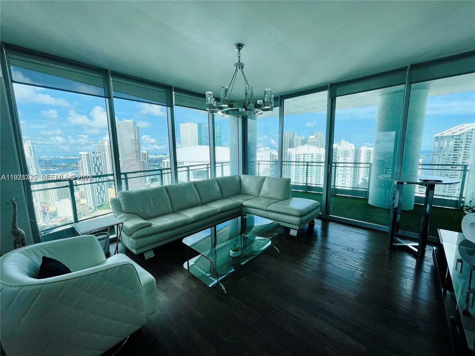 IVY at Riverfront Unit 4404 condo rented at 90 SW 3rd St # 4404, Miami FL 33130