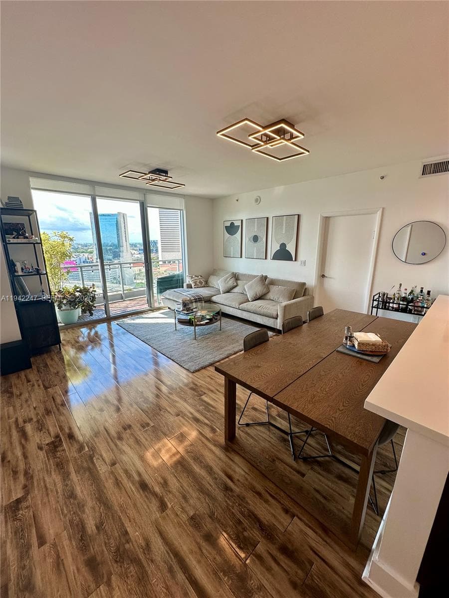 IVY at Riverfront Unit 2306 condo rented at 90 SW 3rd St # 2306, Miami FL 33130