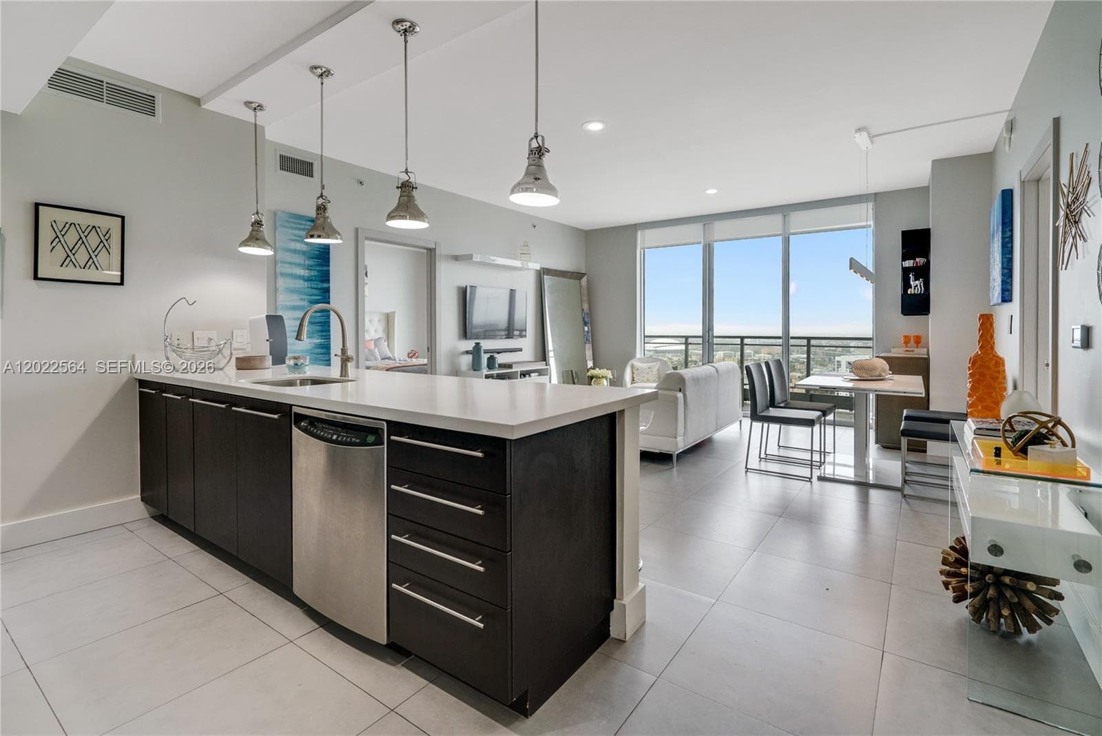 IVY at Riverfront Unit 4308 condo rented at 90 SW 3rd St # 4308, Miami FL 33130