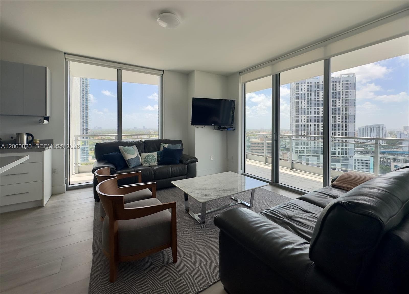 IVY at Riverfront Unit 2012 condo for rent at 90 SW 3rd St # 2012, Miami FL 33130