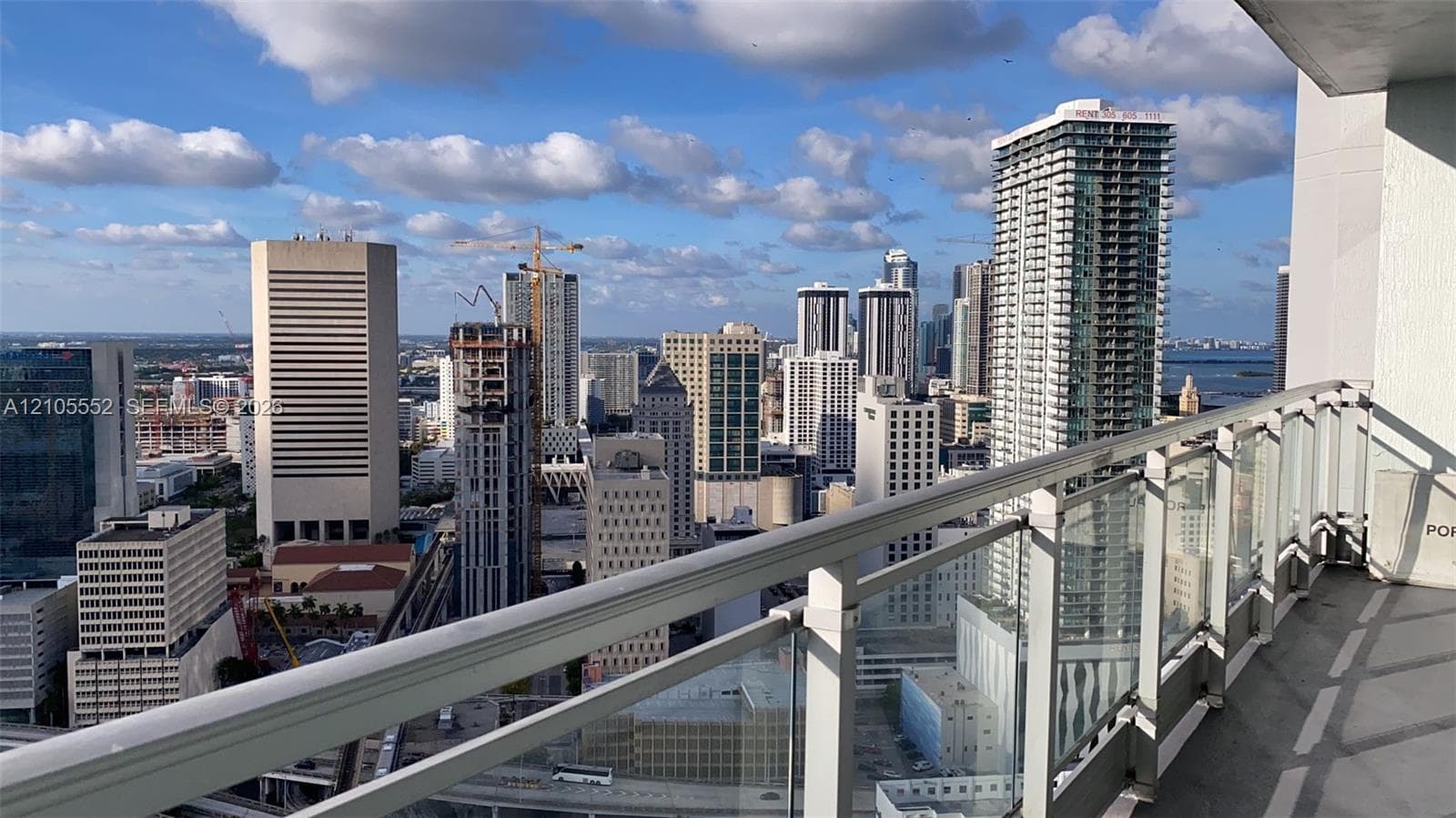 IVY at Riverfront Unit 3907 condo for rent at 90 SW 3rd St # 3907, Miami, FL 33130