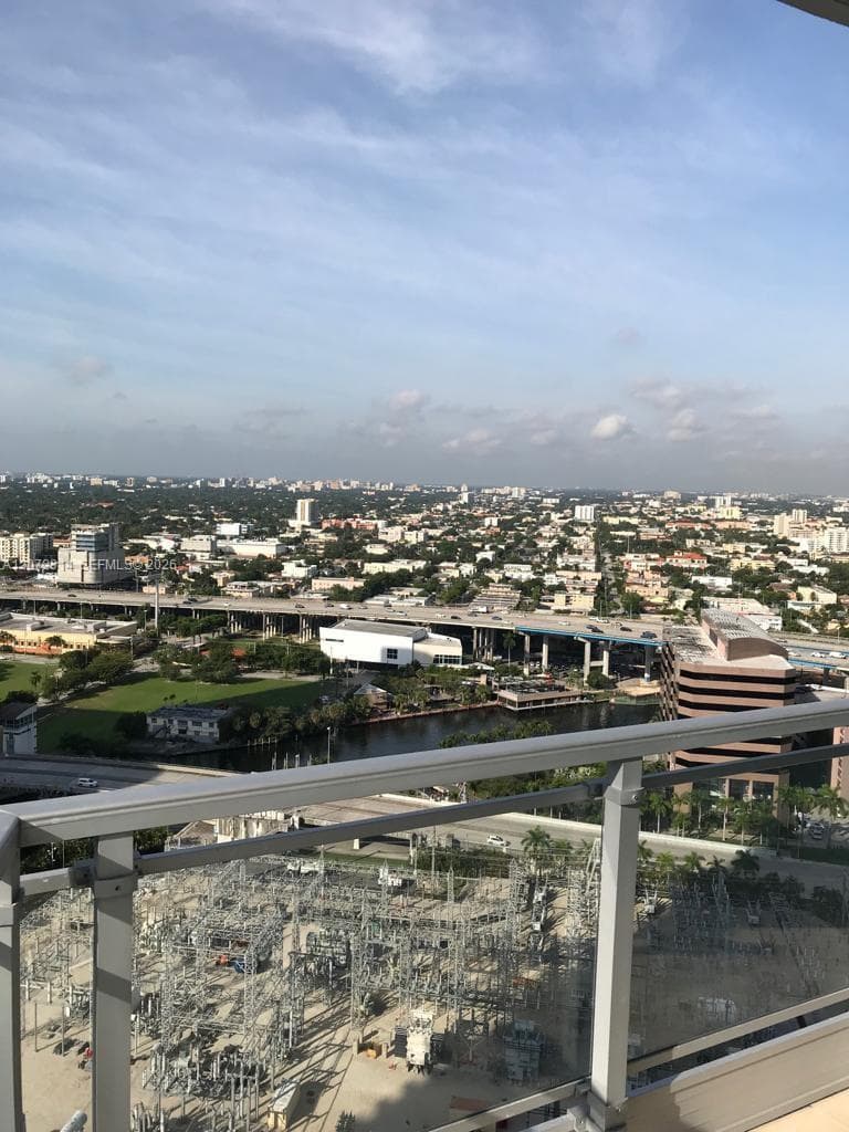 IVY at Riverfront Unit 2911 condo for rent at 90 SW 3rd St # 2911, Miami FL 33130