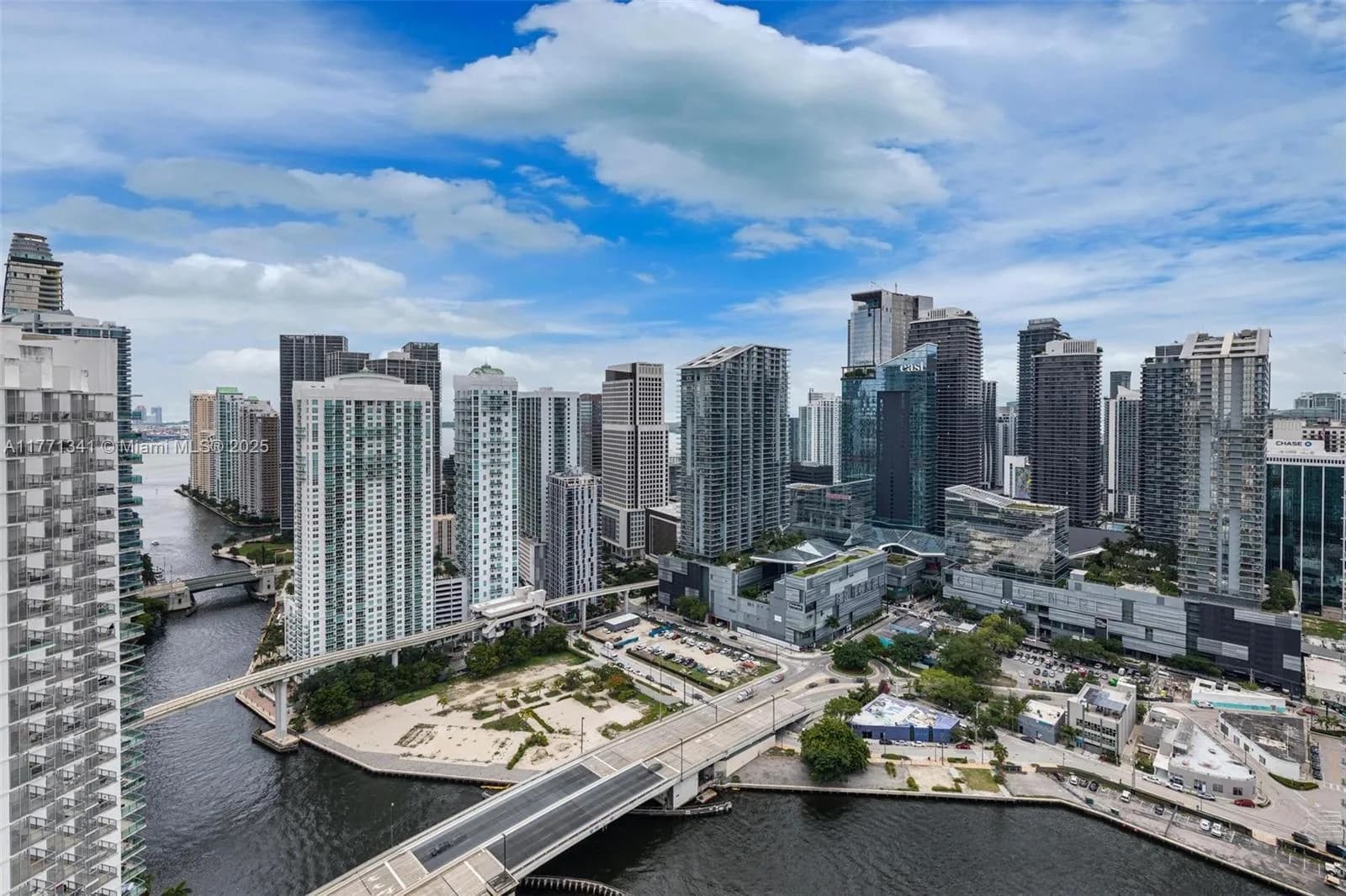 IVY at Riverfront Unit 4103 condo for sale at 90 SW 3rd St # 4103, Miami FL 33130